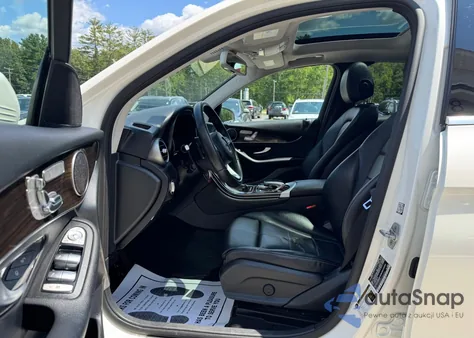 2016 Mercedes-Benz Glc 300 4Matic из США, поврежденный, VIN WDC0G4KB3GF064004